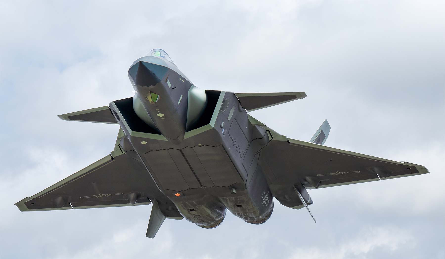 Avion J-20 Mighty Dragon (Chine)